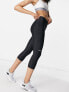 Фото #1 товара Under Armour Training Heat Gear capri sculpt leggings in black