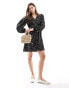 Фото #4 товара Vero Moda long sleeved buttondown mini dress in mono floral