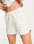 PUMA – Summer Resort – Shorts mit buntem Blumenmuster