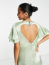 Topshop Petite – Vera – Midi-Brautjungfernkleid aus Materialmix in Salbeigrün mit herzförmigem Rückenausschnitt - LGREEN
