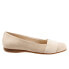 Trotters Samantha T1812-134 Womens Beige Extra Wide Ballet Flats Shoes 8