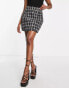 Фото #1 товара QED London tweed mini skirt in black and white check