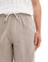 New Look linen blend pull on shorts in brown