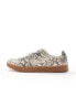 ASOS DESIGN Deuce retro trainer in snake schlangenmuster, 37 - фото #2