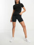 Фото #4 товара Hummel First seamless jersey short sleeve t-shirt in black