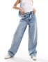 Фото #2 товара Miss Selfridge bow pocket baggy jean in acid wash