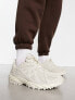 New Balance 610 trainers in off white