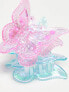 Фото #3 товара DesignB London pack of 2 iridescent butterfly shape hair clips in pink and blue