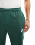 Фото #2 товара Nike Club straight fit joggers in green