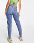 Фото #4 товара Levi's high waisted mom jean in mid wash