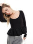 Фото #1 товара Stradivarius frilled hem detail top in black