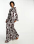 Фото #4 товара Day 6 flared sleeve low back maxi dress in chocolate animal print