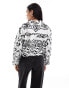 YAS cropped long sleeve shirt in white with garden print - WHITE Sternenweiß, M - фото #5