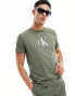 Фото #2 товара Calvin Klein monogram crew neck tee in olive