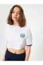 Crop Tişört Polo Yaka Kolej Baskılı Düğmeli Kısa Kollu
