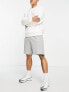 Фото #2 товара Nike Club shorts in grey