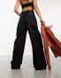 Фото #4 товара COLLUSION x013 mid rise wide leg jeans in washed black