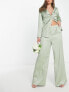 Extro & Vert – Bridesmaid – Plissierte Hose aus Satin mit weitem Bein mit herzförmigem Knopf mit Strassbesatz, Kombiteil
