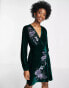 Фото #1 товара Hope & Ivy embroidered velvet wrap mini dress in forest green