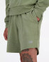 New Balance Tech knit short 7" in green