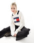 Фото #4 товара Tommy Jeans flag collar sweater in white