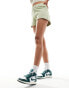 Фото #4 товара Air Jordan 1 Mid trainers in green and white