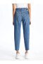 Фото #3 товара LCW Jeans Mom Fit Yırtık Detaylı Kadın Jean Pantolon