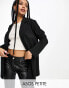 Фото #1 товара ASOS DESIGN Petite – Locker geschnittener Anzugblazer aus Jersey in Schwarz