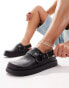 Фото #1 товара Pull&Bear clog with buckle detail strap in black