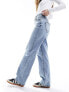 Фото #3 товара Miss Selfridge heart pocket straight leg jean in mid wash blue