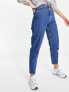 Фото #2 товара Tommy Jeans ultra high rise mom jean in mid wash