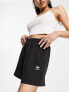 Фото #1 товара adidas Originals jersey shorts in black