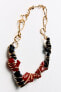 Contrast coral-effect necklace