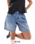 Фото #1 товара Vero Moda Petite boyfriend shorts in light blue denim