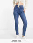 Фото #1 товара ASOS DESIGN Tall – Ultimate – Eng geschnittene Jeans in authentischem Mittelblau