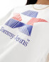 Фото #6 товара Tommy Jeans Graphic T-Shirt in White