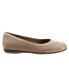 Фото #1 товара Trotters Sharp T1866-173 Womens Brown Wide Suede Slip On Ballet Flats Shoes 9