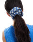 Фото #2 товара DesignB London embroidered denim scrunchie in blue