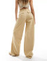 Фото #4 товара Tommy Jeans claire high rise wide cargo pant in sand