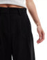 Vero Moda Petite wide leg dad trousers in black Черный, XS - EU 34 - фото #3