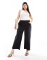 Фото #4 товара ASOS DESIGN Curve cropped wide leg jean in washed black