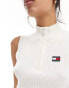 Фото #3 товара Tommy Jeans 1/4 zip badge jumper in white