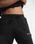 Hummel Legacy shorts in black