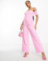 Фото #1 товара The Frolic – Gesmokter, schulterfreier Jumpsuit in Rosa mit weitem Bein