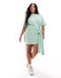 Фото #4 товара In The Style Plus exclusive wrap tie side mini t-shirt dress in sage