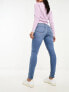 Фото #2 товара New Look lift and shape skinny jeans in mid blue
