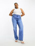 Фото #2 товара ASOS DESIGN Curve slim straight jeans in mid wash blue