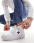 Фото #6 товара Tommy Jeans retro basket trainers in white