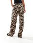 Pieces regular fit high waisted trouser in leopard print Schwarz mit Leopardenmuster, XS - EU 34 - фото #3