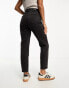 Фото #2 товара Stradivarius Petite slim mom jean with stretch in black